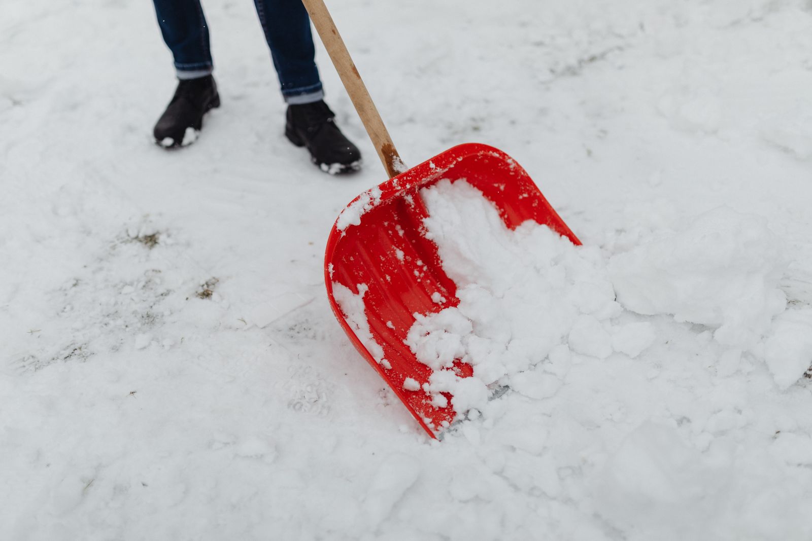 End-of-Season Snow Plow Maintenance: The Spring Checklist That Saves Next Winter